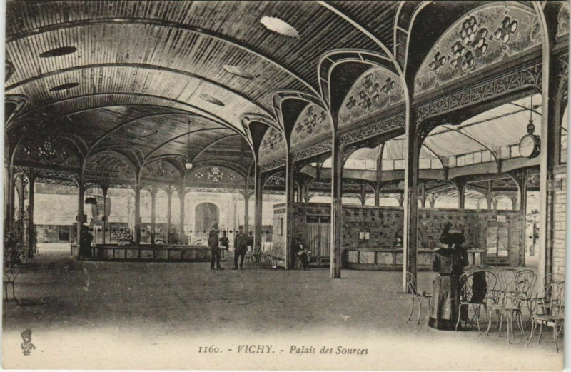Carte postale ancienne Vichy Palais des Sources à Vichy