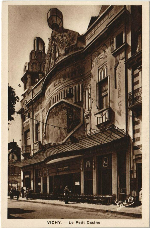 Carte postale ancienne Vichy Le Petit Casino à Vichy