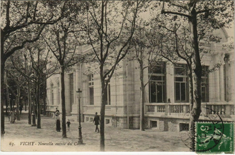 Carte postale ancienne Vichy Nouvelle entree du Casino à Vichy