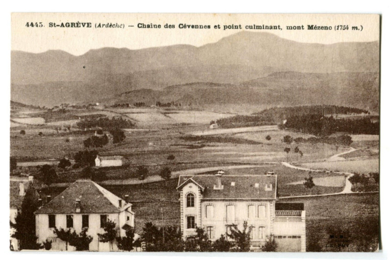 Carte postale ancienne Ardèche Saint-Agrève Chaîne des Cévennes et Point Culminant Mont Mézenc à Saint-Agrève