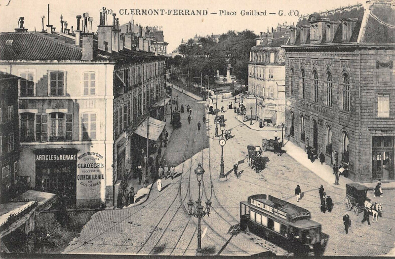 Carte postale ancienne Clermont Ferrand Place Gaillard à Clermont-Ferrand