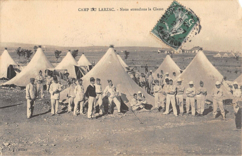 Carte postale ancienne Camp Du Larzac Nous Attendons La Classe