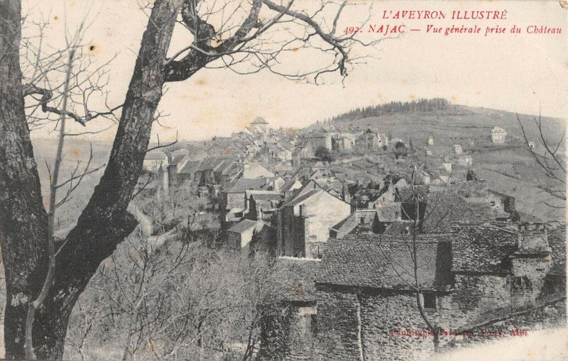 Carte postale ancienne Najac Vue Generale Prise Du Chateau à Najac