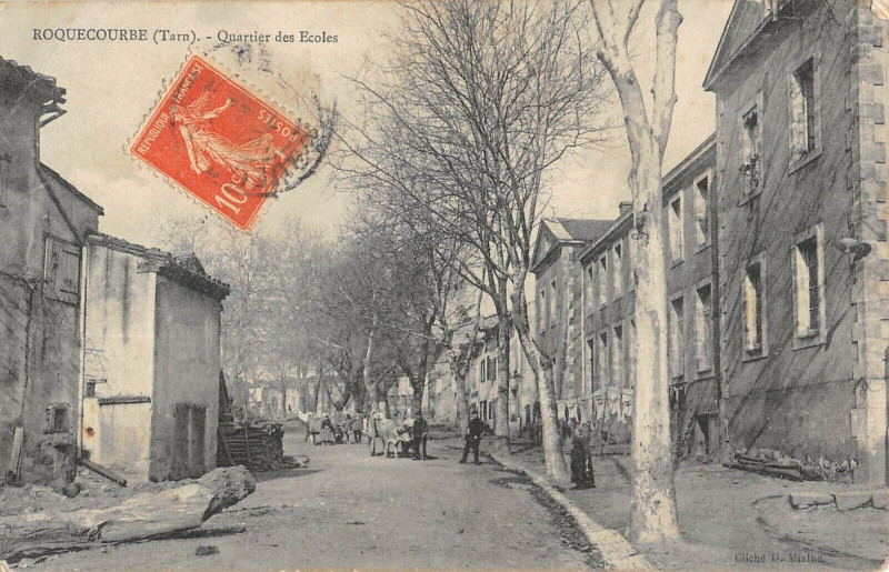 Carte postale ancienne Roquecourbe Quartier Des Ecoles à Roquecourbe