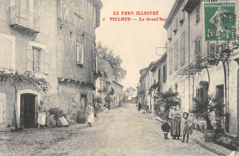 Carte postale ancienne Vielmur La Grand Rue