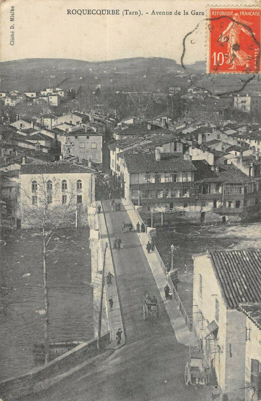 Carte postale ancienne Roquecourbe Avenue De La Gare à Roquecourbe