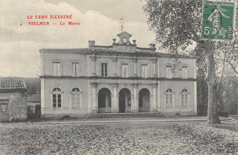 Carte postale ancienne Vielmur La Mairie