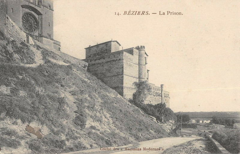 Carte postale ancienne Beziers La Prison