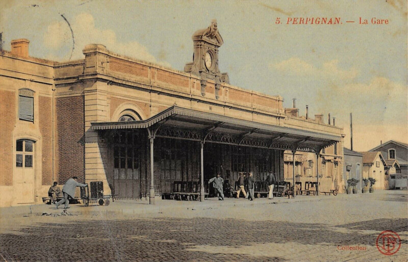 Carte postale ancienne Perpignan La Gare à Perpignan