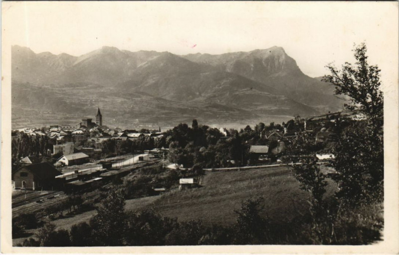 Carte postale ancienne Embrun Vue Generale - Le Morgon