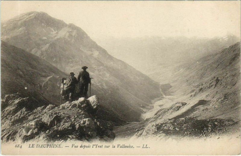 Carte postale ancienne Le Dauphine - Vue depuis l'Yret sur la Vallouise à Dauphin