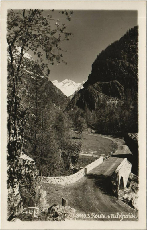 Carte postale ancienne Route d'Ailefroide
