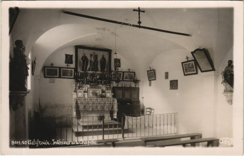Carte postale ancienne Ailefroide - Interieur de la Chapelle