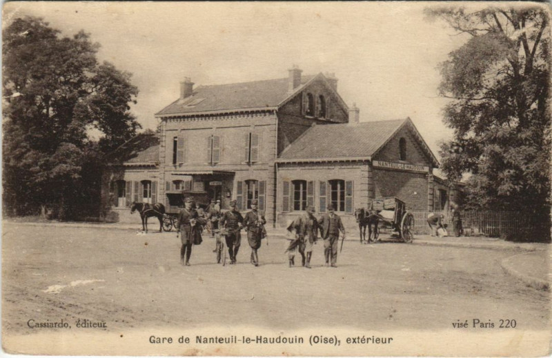 Carte postale ancienne Nanteuil-le-Haudoin Gare - Exterieur