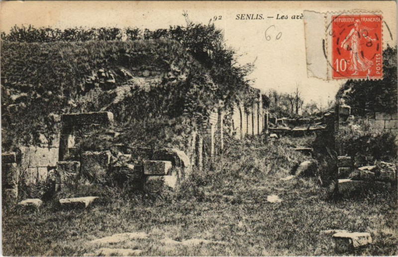 Carte postale ancienne Senlis Ruines à Senlis