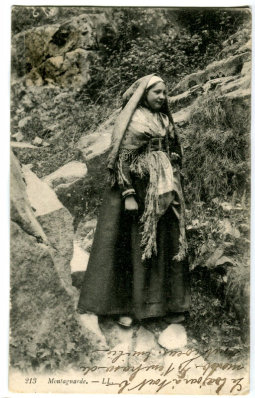 Carte postale ancienne Hautes-Pyrénées Montagnarde à Mont