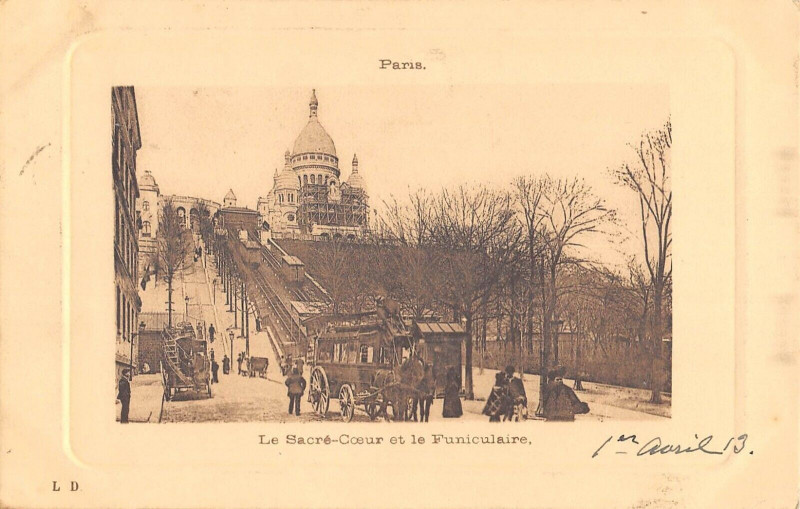 Carte postale ancienne Le Sacré-Coeur et le Funiculaire à Paris 18e