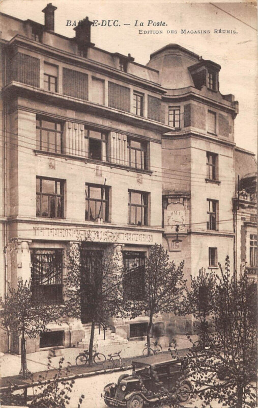 Carte postale ancienne Bar Le Duc La Poste à Bar-le-Duc