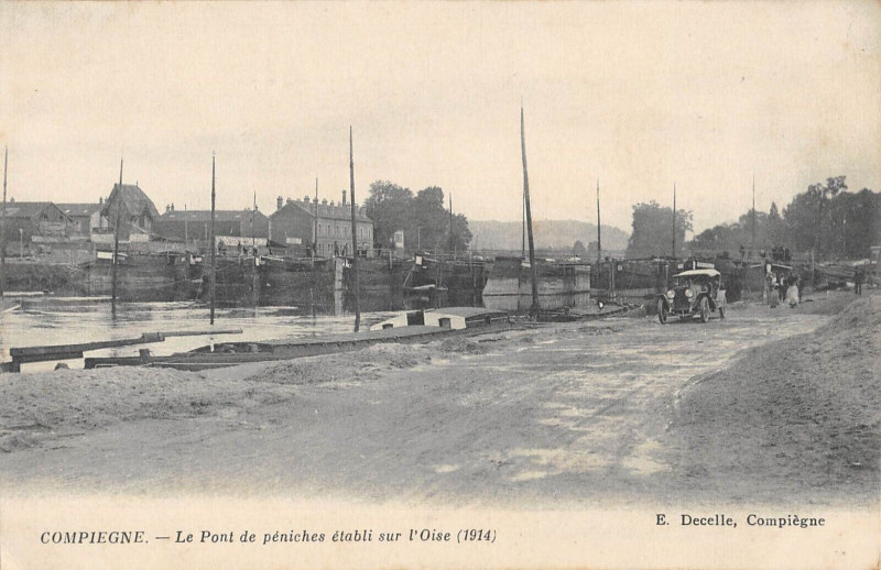 Carte postale ancienne Compiegne Le Pont De Peniches Etabli Sur L'Oise