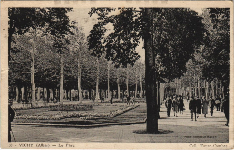 Carte postale ancienne Vichy Le Parc à Vichy