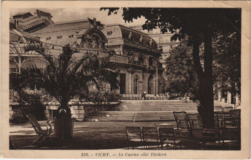 Carte postale ancienne Vichy Le Casino à Vichy