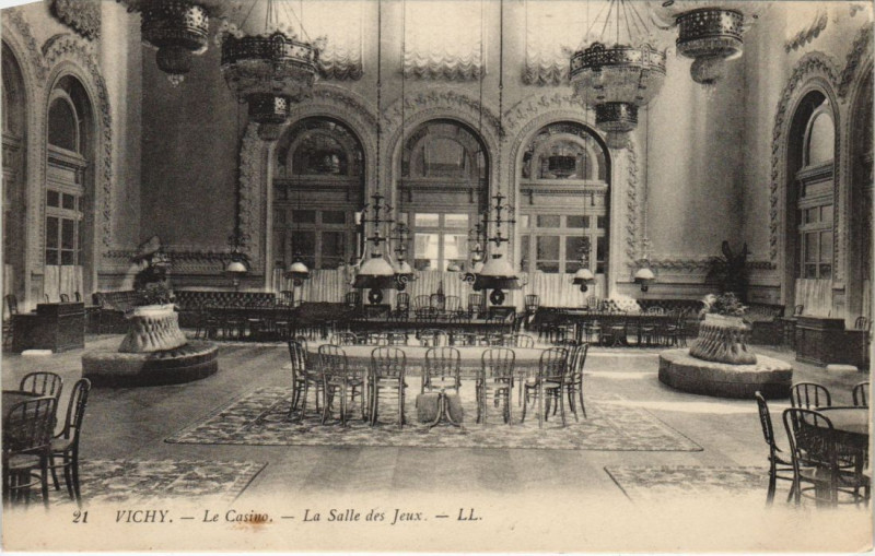 Carte postale ancienne Vichy Le Casino , Salle de Jeux à Vichy