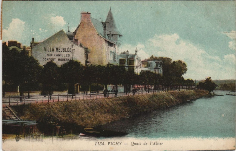 Carte postale ancienne Vichy Quais de l'Allier à Vichy