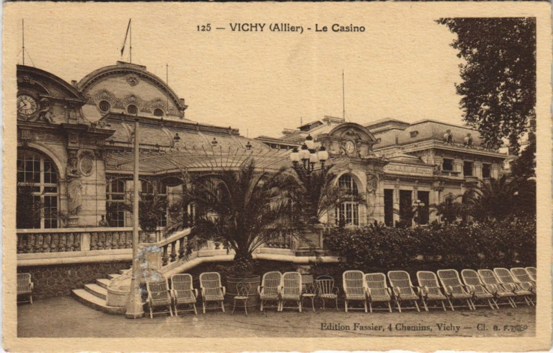 Carte postale ancienne Vichy Le Casino à Vichy