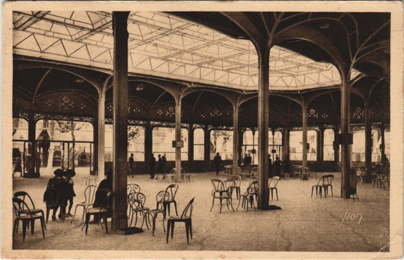 Carte postale ancienne Vichy Le Palmarium à Vichy