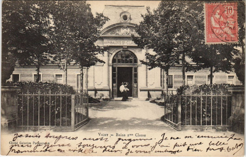 Carte postale ancienne Vichy Bains 2me Classe à Vichy