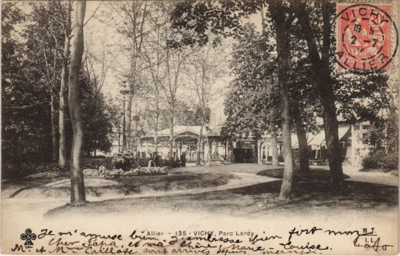 Carte postale ancienne Vichy Parc Lardy à Vichy