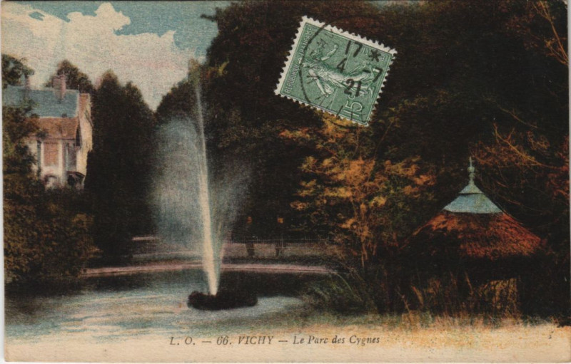 Carte postale ancienne Vichy Parc des Cygnes à Vichy