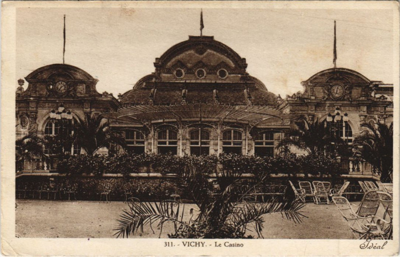 Carte postale ancienne Vichy Le Casino à Vichy