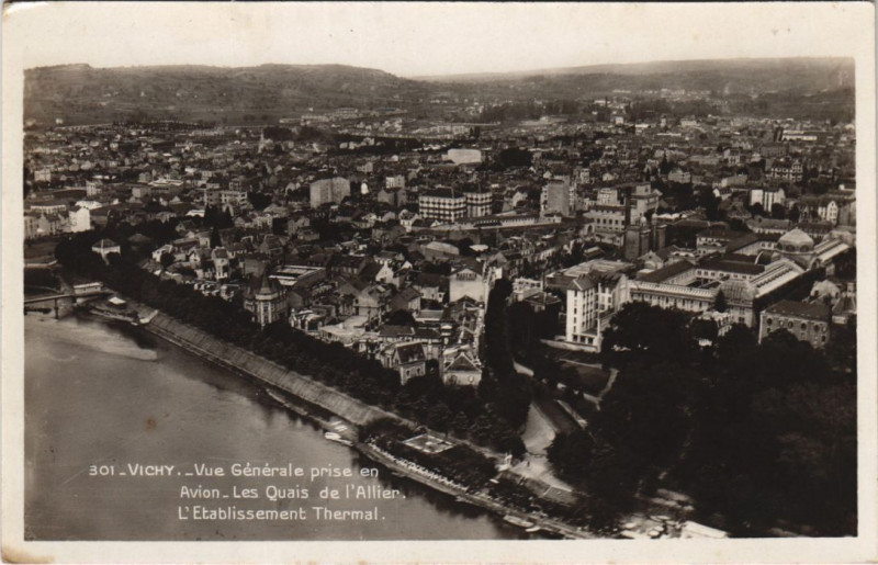 Carte postale ancienne Vichy vue generale à Vichy