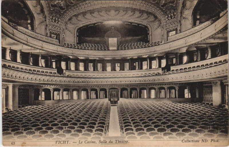 Carte postale ancienne Vichy Le Casino, Salle du Theatre à Vichy