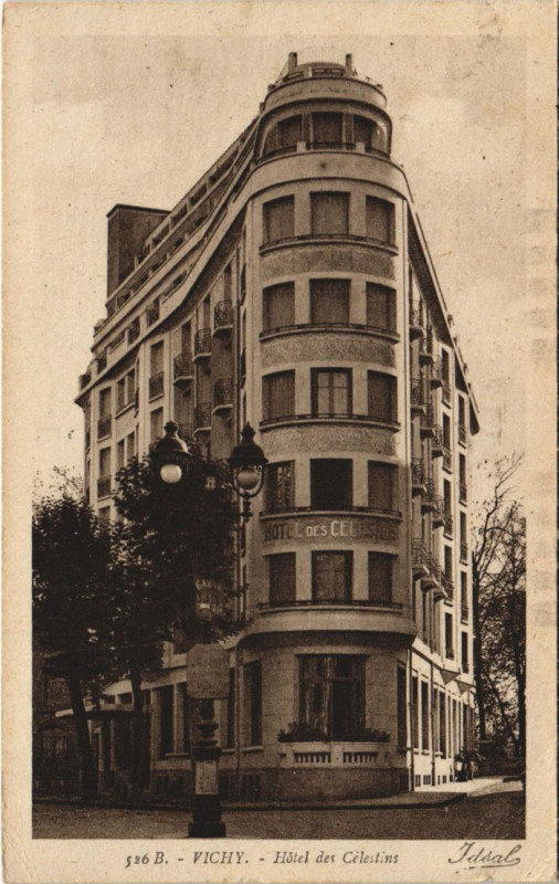 Carte postale ancienne Vichy Hotel des Celestins à Vichy