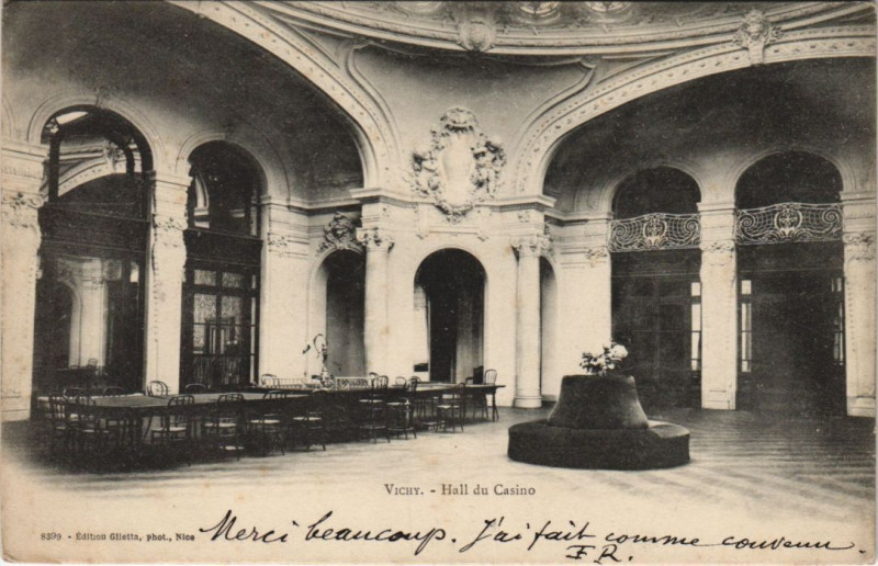 Carte postale ancienne Vichy Hall du Casino à Vichy