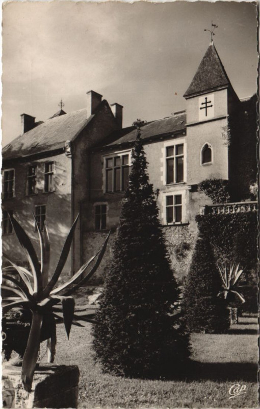 Carte postale ancienne Vichy Le Musee à Vichy