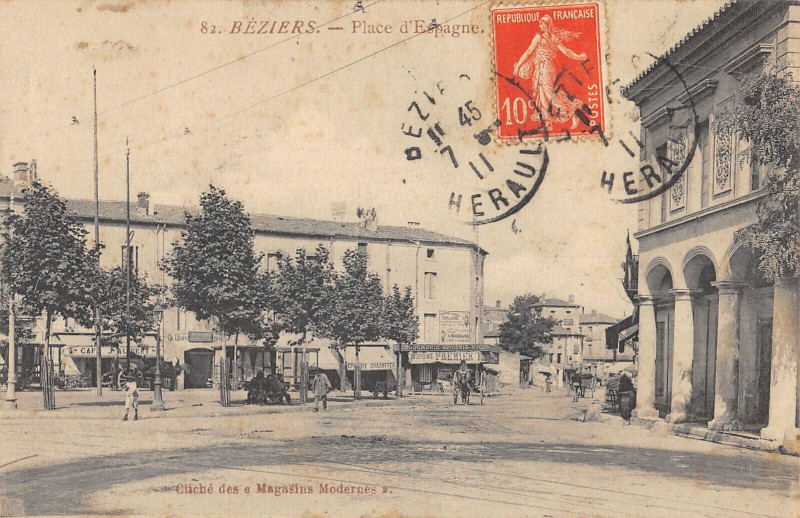 Carte postale ancienne Beziers Place D'Espagne