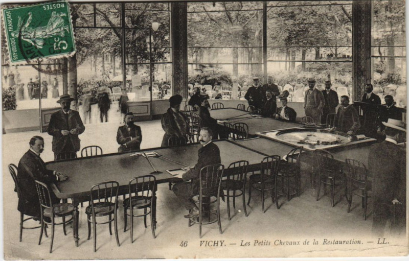Carte postale ancienne Vichy Les Petits Chevaux de la Restauration à Vaux