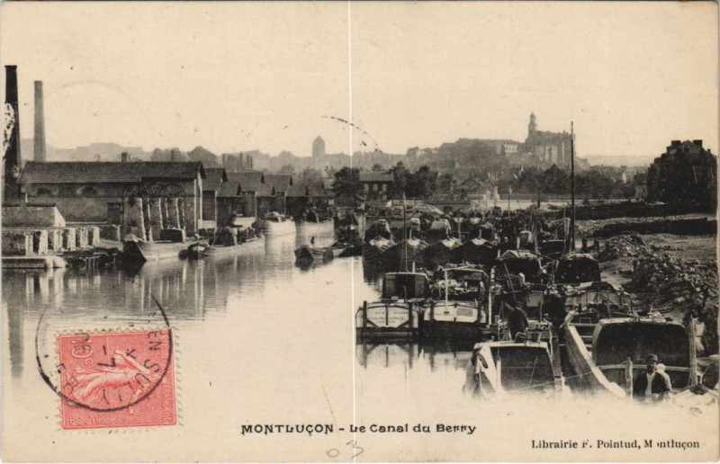 Carte postale ancienne Montlucon Le Canal du Berry