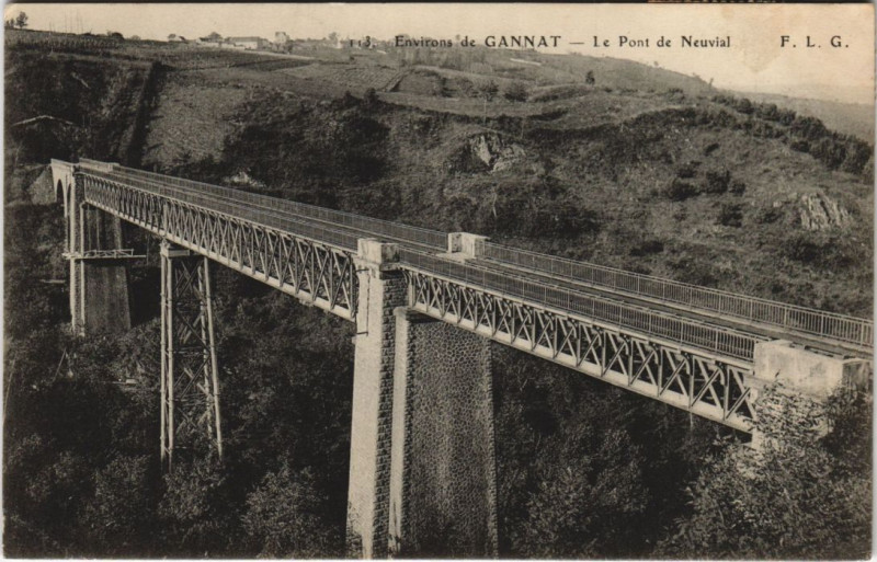 Carte postale ancienne Gannat Environs - Le Pont de Neuvial à Gannat