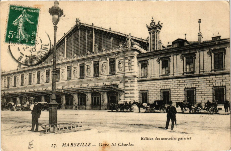 Carte postale ancienne Gare Saint Charles à Marseille 1er Arrondissement