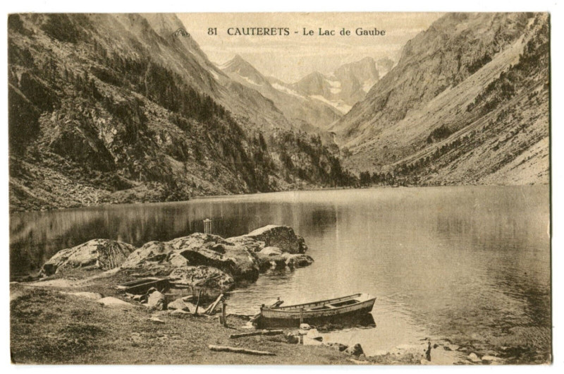 Carte postale ancienne Hautes-Pyrénées Environs de Cauterets Le Lac de Gaube à Cauterets