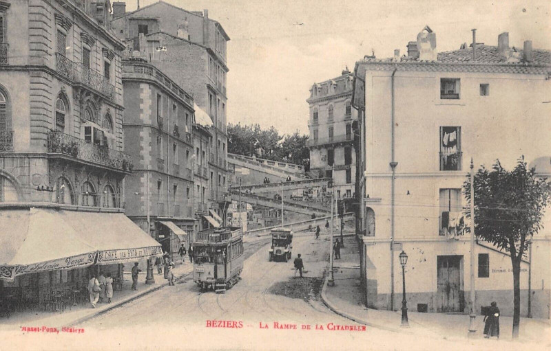 Carte postale ancienne Beziers Rampe De La Citadelle (cliché rare
