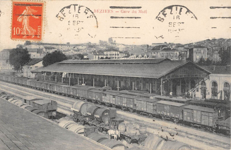 Carte postale ancienne Beziers Gare Du Midi