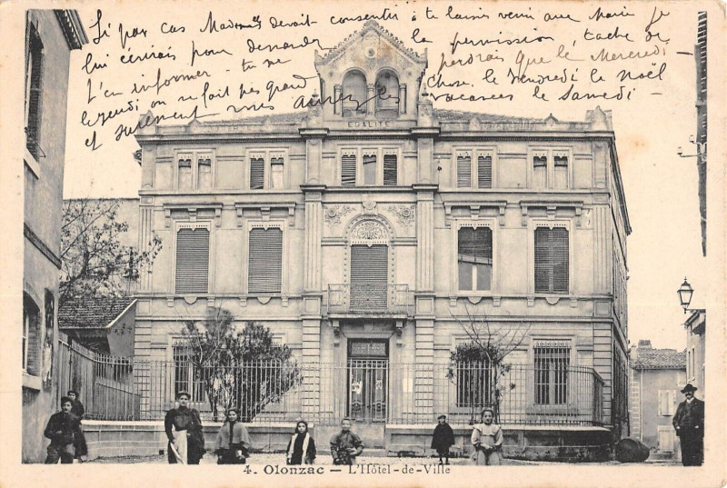 Carte postale ancienne Olonzac Hotel De Ville à Olonzac