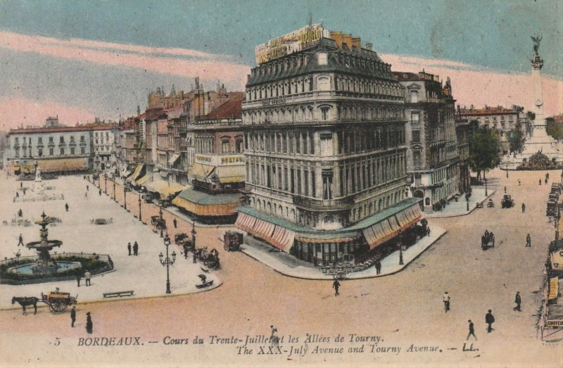 Carte postale ancienne Bordeaux - Allées de Tourny et Cours du Xxx juilliet (Ll) à Bordeaux