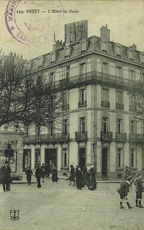 Carte postale ancienne Btv1b10106150f l'hotel des postes à Brest