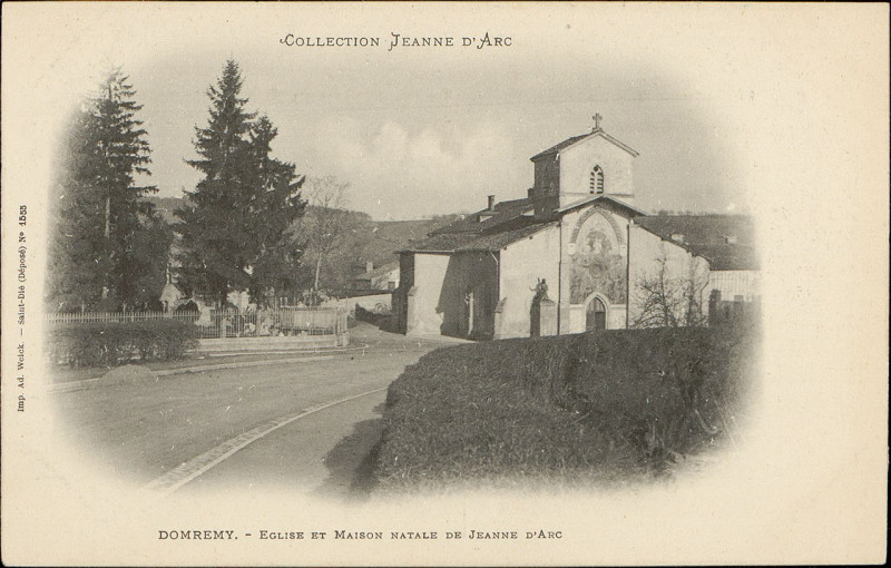 Carte postale ancienne Carte postale, Domrémy, Eglise et Maison natale de Jeanne d'Arc 2